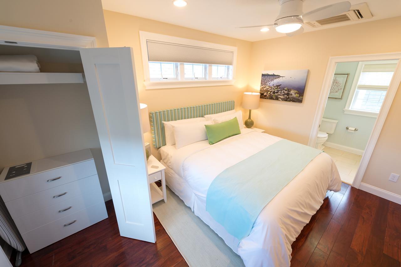 The East Island Reserve Hotel Middletown Bagian luar foto